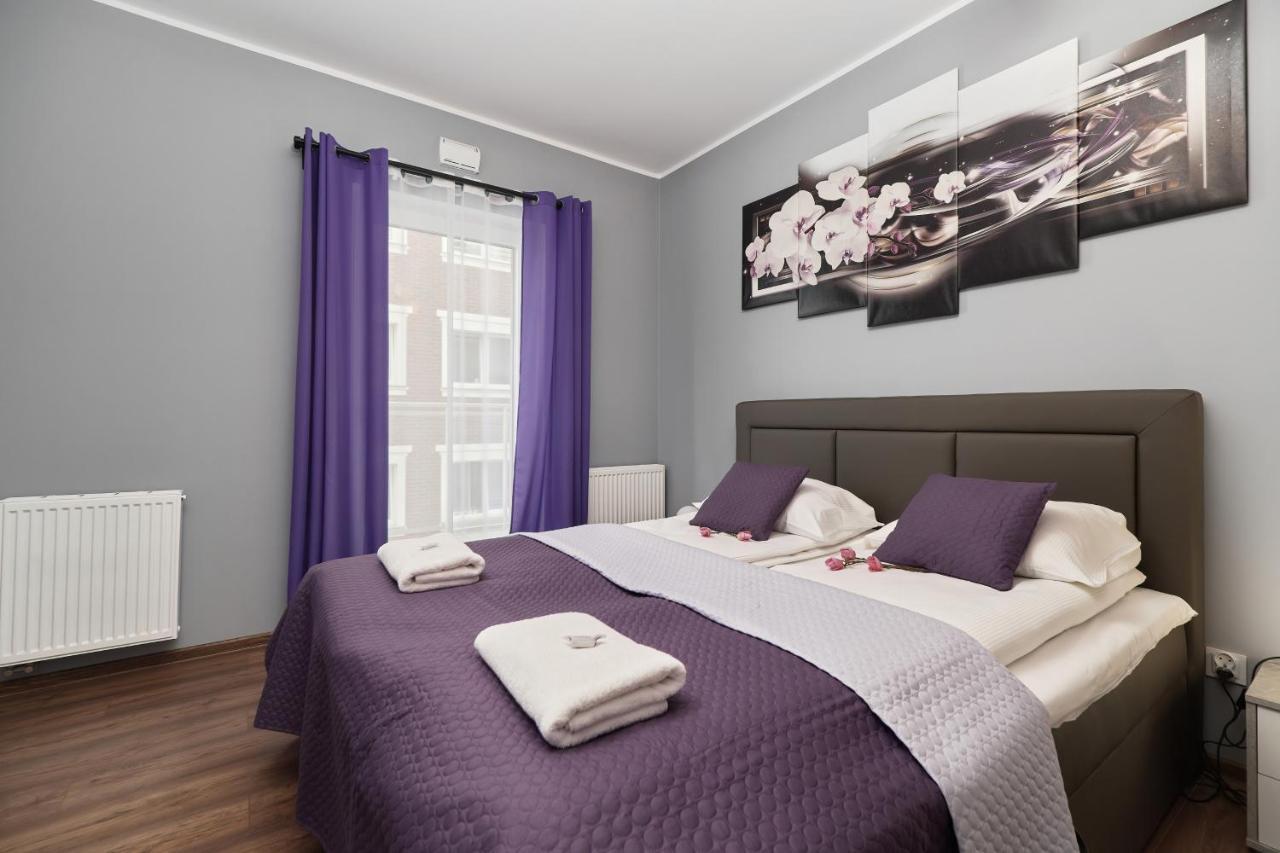Apartments Wroclaw Jana Pawla II With Free Parking Wroclaw By Noclegi Renters Exterior foto